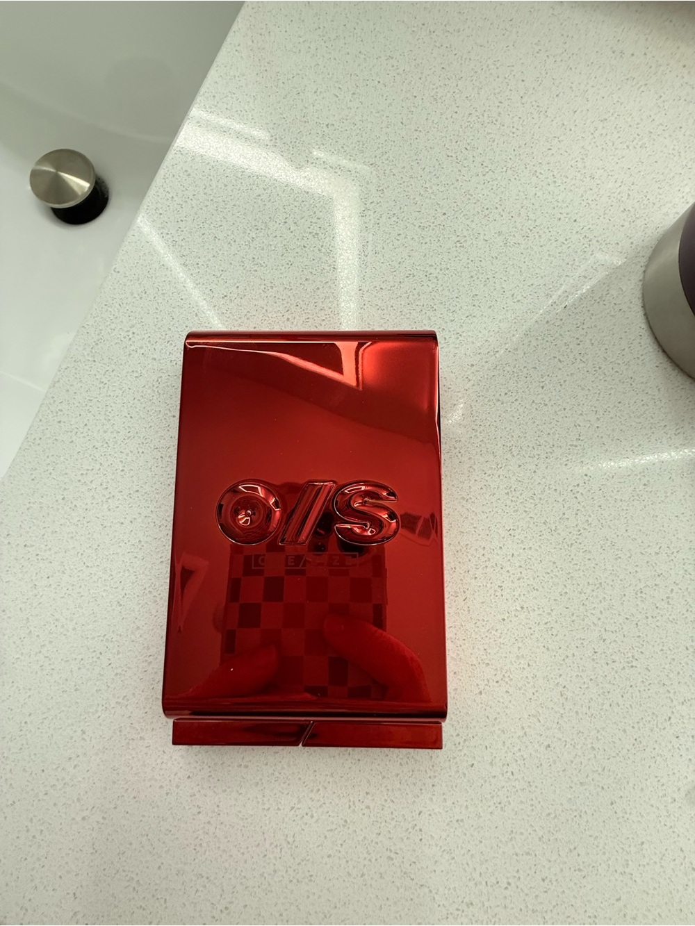 ONE/SIZE Metallic Red Compact Makeup Case